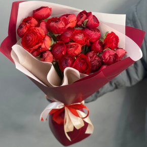 Букет из 21 красного ранункулюса в Фрязино