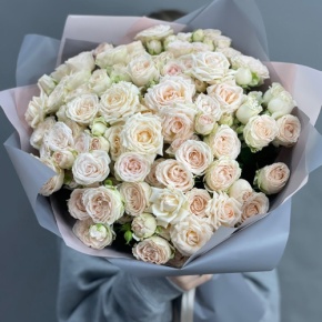Букет "Кремовый микс" из 25 кустовых роз (50 см) в Фрязино