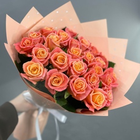 Букет из 25 роз Мисс Пигги (50 см) в Фрязино