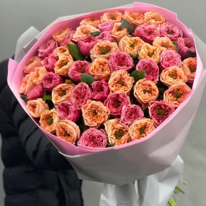 Букет "Лав ю" из 51 пионовидной розы Риджентс парк (60 см) в Фрязино