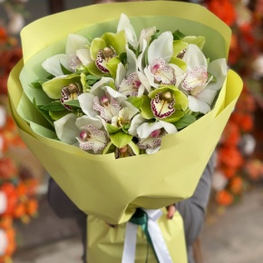 Букет "Бруклин" из орхидей и альстромерий в Фрязино