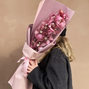 Букет из розовой орхидеи в Фрязино