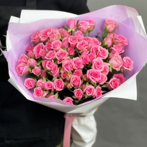 Букет "Рассвет принцессы" из 15 кустовых роз (50 см) в Фрязино