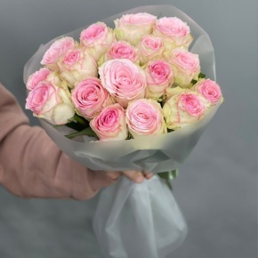 Букет из 17 роз Кения (40 см) в Фрязино