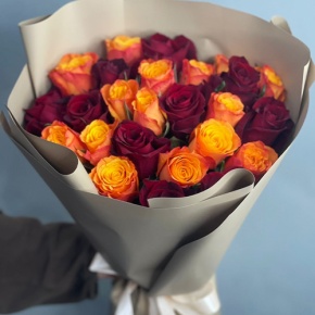 Букет из 25 Кенийских роз микс (40 см) в Фрязино