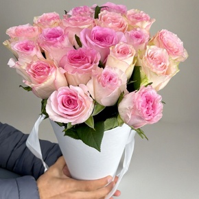 Букет из 21 розы Кения в конусе в Фрязино