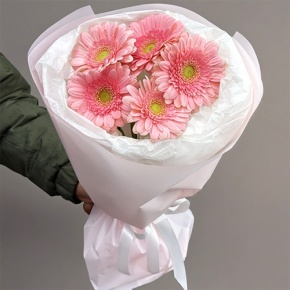 Букет из 5 розовых гербер мини в Фрязино