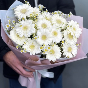 Нежный букет из гербер и ромашек в Фрязино