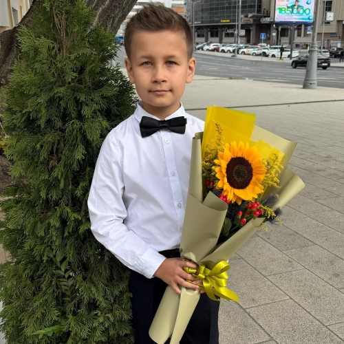 Букет на 1 сентября с подсолнухом в Фрязино