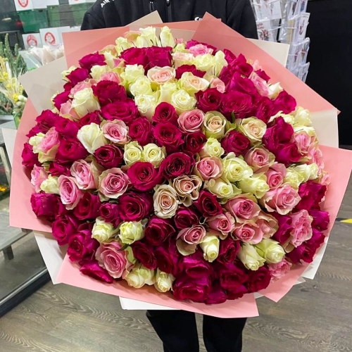 Букет 151 роза ягодный микс (40 см) в Фрязино