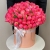 Композиция в шляпной коробке из 113 пионов Корал Шарм в Фрязино Композиция в шляпной коробке из 113 пионов Корал Шарм в Фрязино